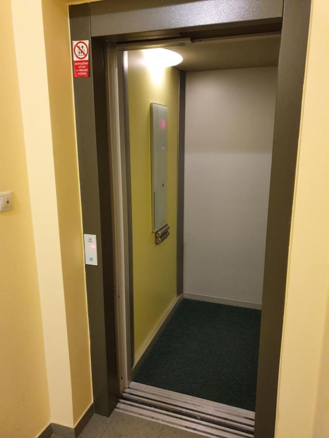 Evergreen Apartments Hotel 카를로비바리 외부 사진