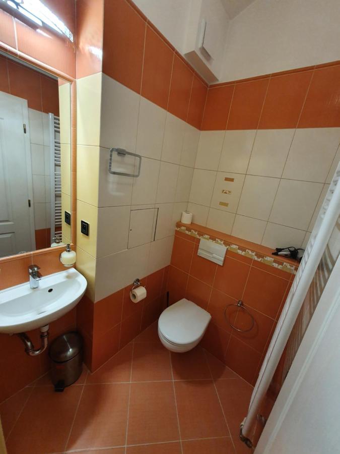 Evergreen Apartments Hotel 카를로비바리 외부 사진