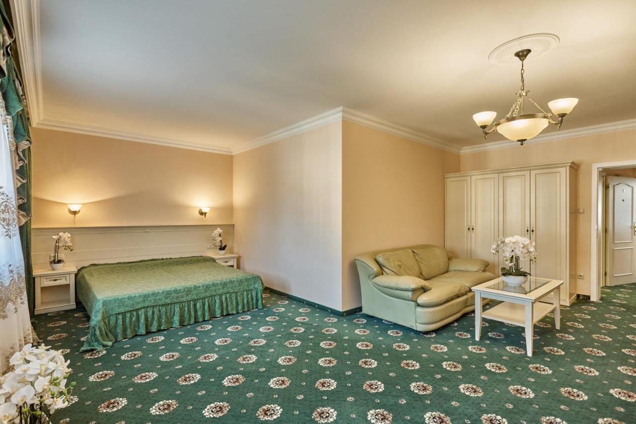 Evergreen Apartments Hotel 카를로비바리 외부 사진